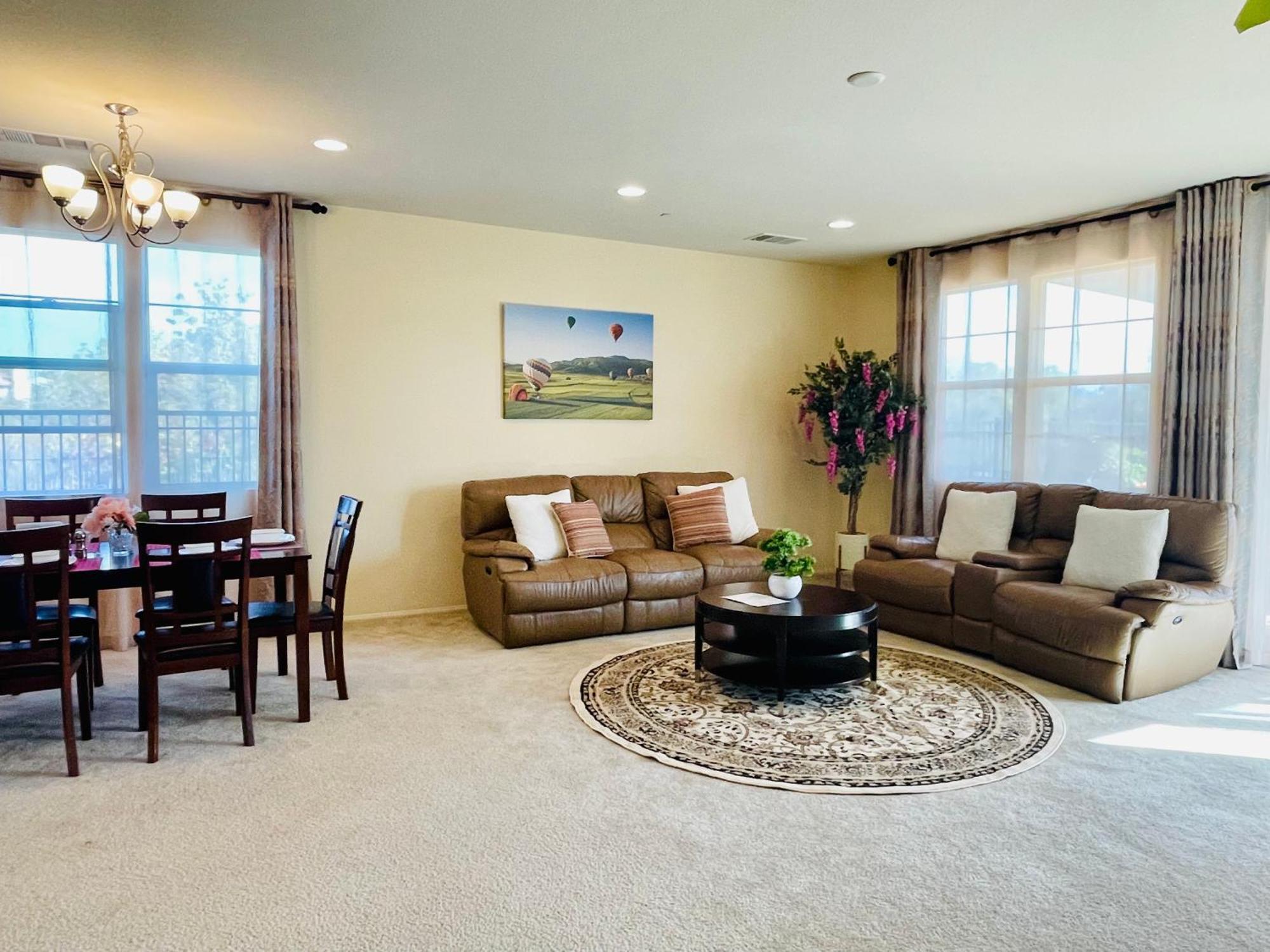 Spacious And Modern Home Near Temecula Wineries Murrieta Esterno foto